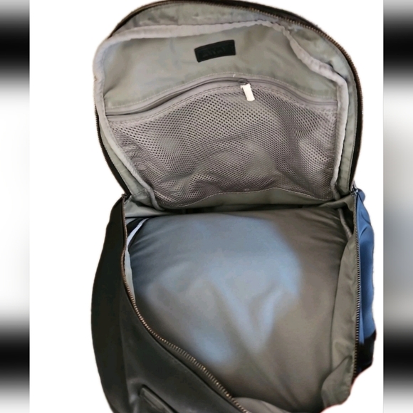 AWAY The Backpack Black Travel Carry-On Luggage 25.5L  Expandable Nylon TSA Bag - Picture 9 of 14